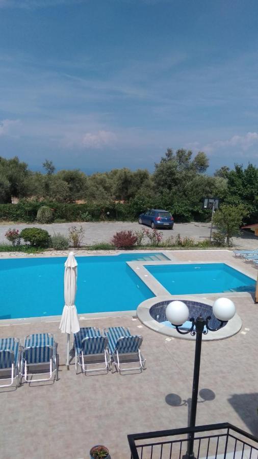 Amarandos Studios With Swimming Pool By Imagine Lefkada Tsoukaládhes Eksteriør bilde