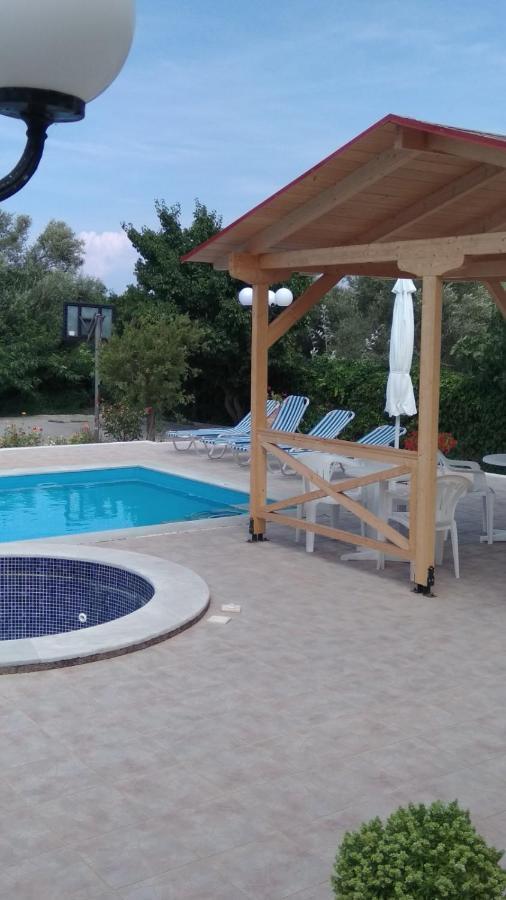 Amarandos Studios With Swimming Pool By Imagine Lefkada Tsoukaládhes Eksteriør bilde